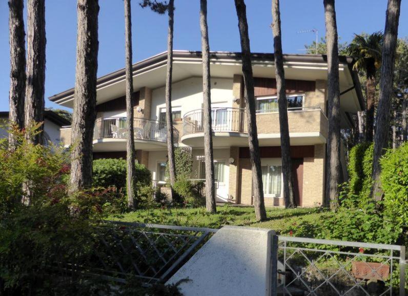 Villa Anny Lignano Sabbiadoro Dış mekan fotoğraf